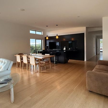 Room At Raglans Travellers Rest Coastal Retreat Exterior foto
